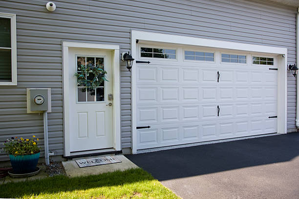 24/7 Emergency Garage Door Panel Replacement experts in Clearwater County County, ID